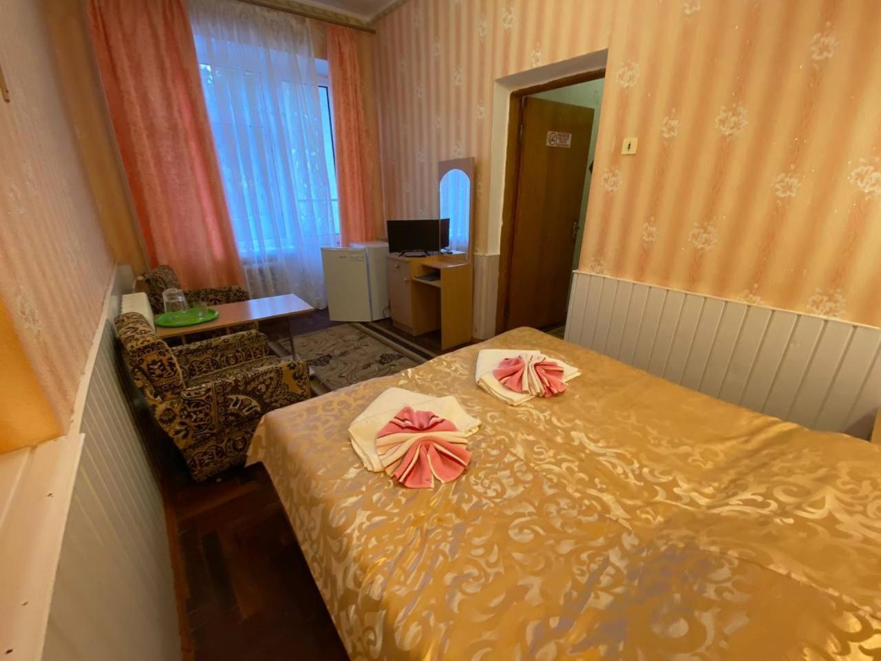 Санаторій Червона Калина Zhobryn ภายนอก รูปภาพ