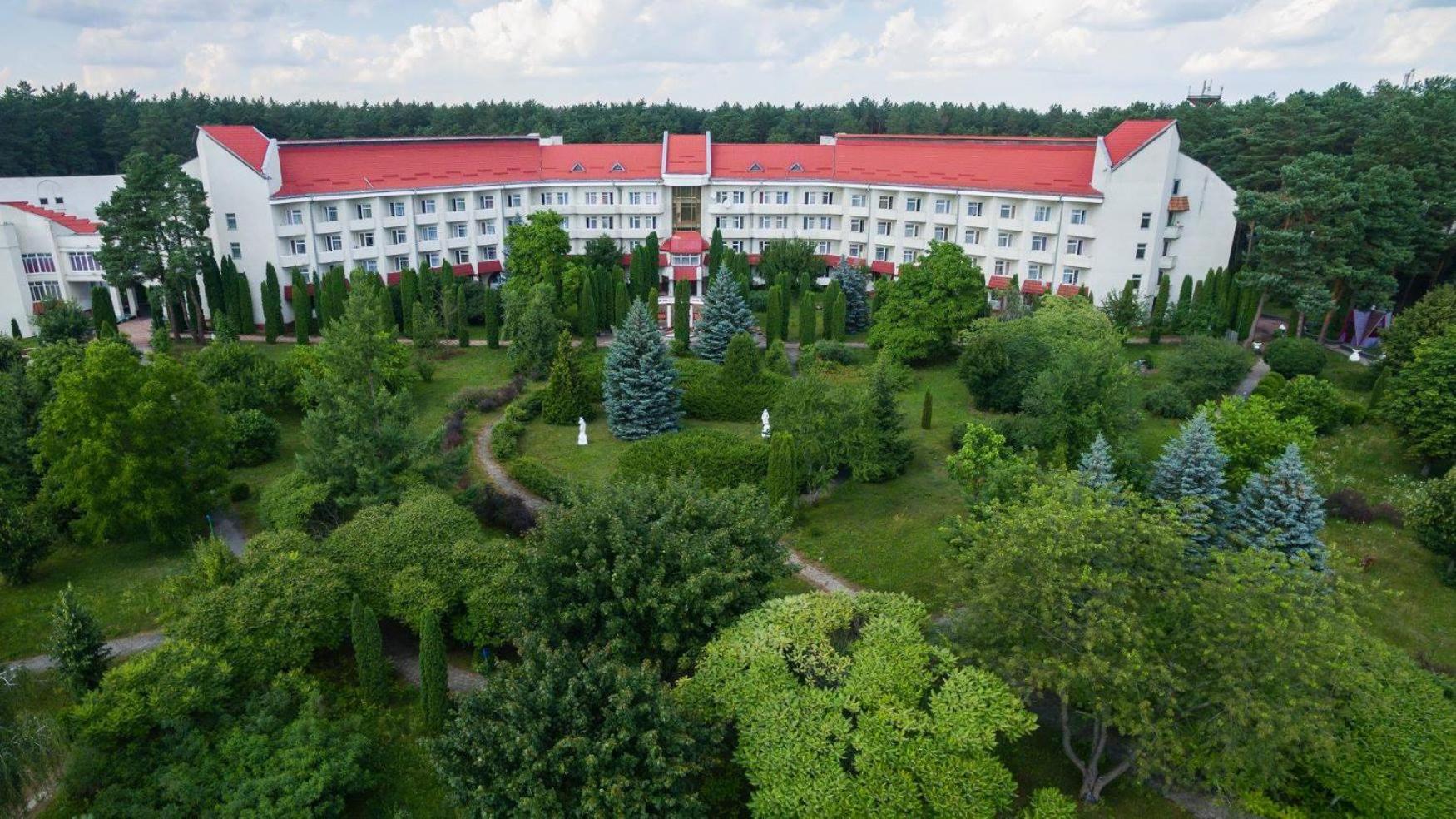 Санаторій Червона Калина Zhobryn ภายนอก รูปภาพ